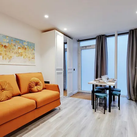 Modern - 2br-6p - Marais 巴黎