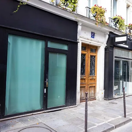 Modern - 2br-6p - Marais *